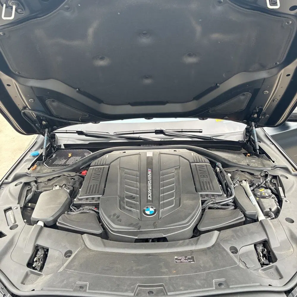 2022 BMW 7-Series M760xi