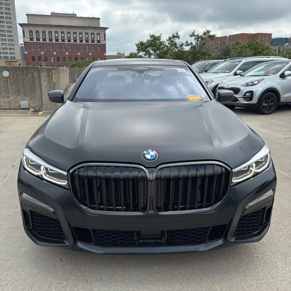 2022 BMW 7-Series M760xi