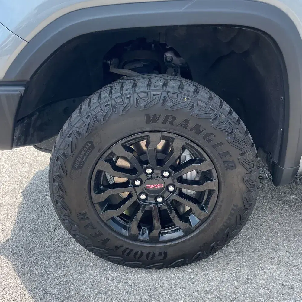 2023 GMC Sierra 1500 AT4X