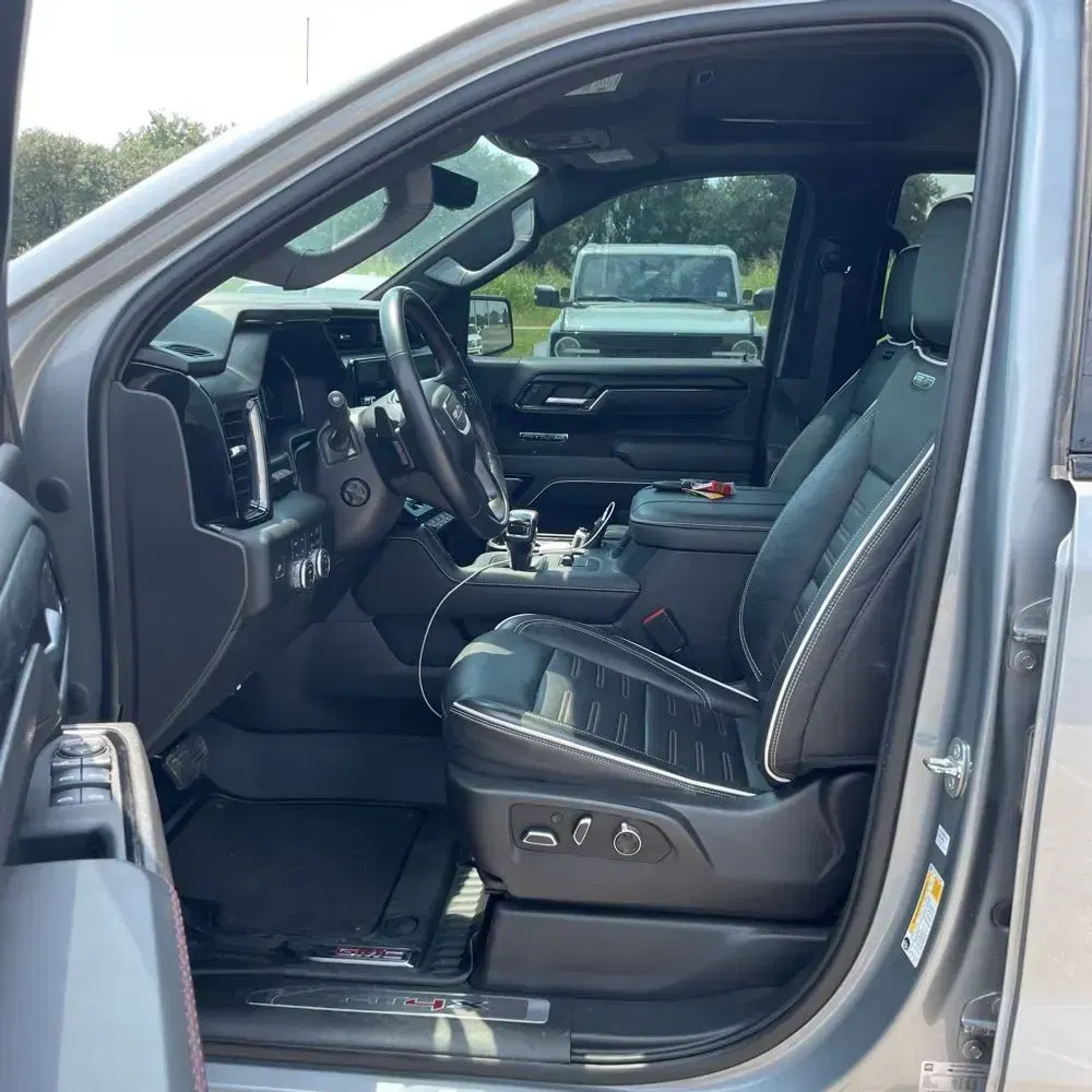 2023 GMC Sierra 1500 AT4X