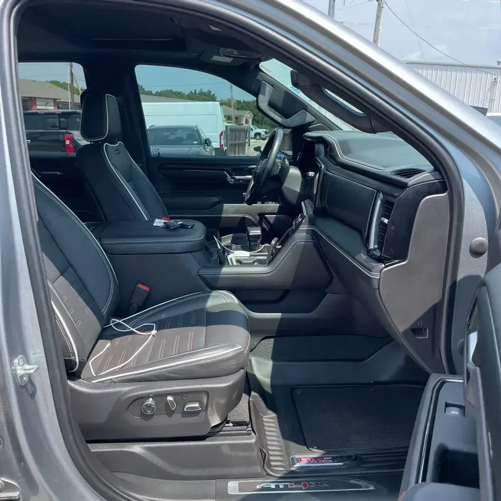 2023 GMC Sierra 1500 AT4X