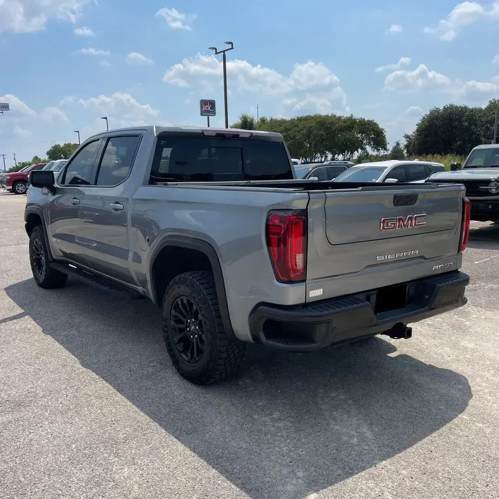 2023 GMC Sierra 1500 AT4X