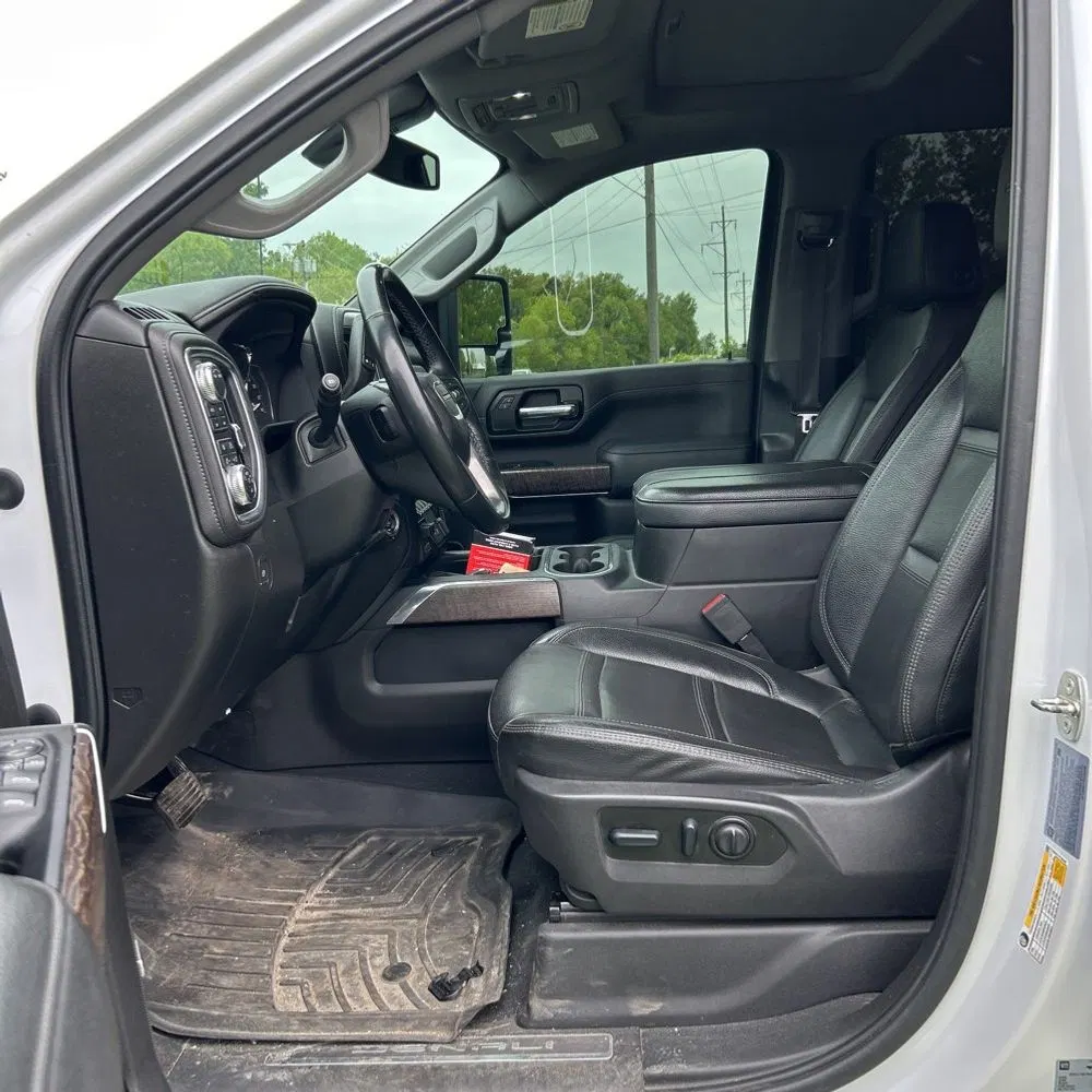 2023 GMC Sierra 2500HD Denali