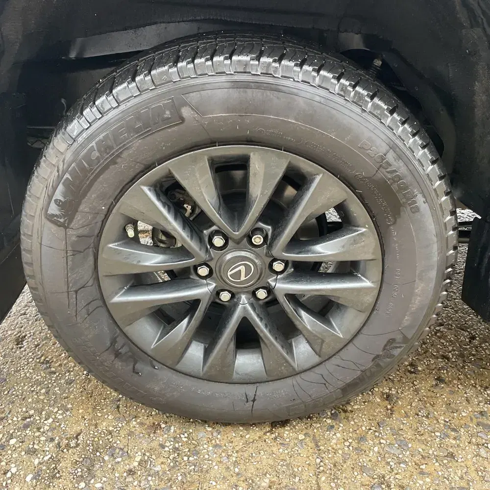 2023 Lexus GX 460 Base