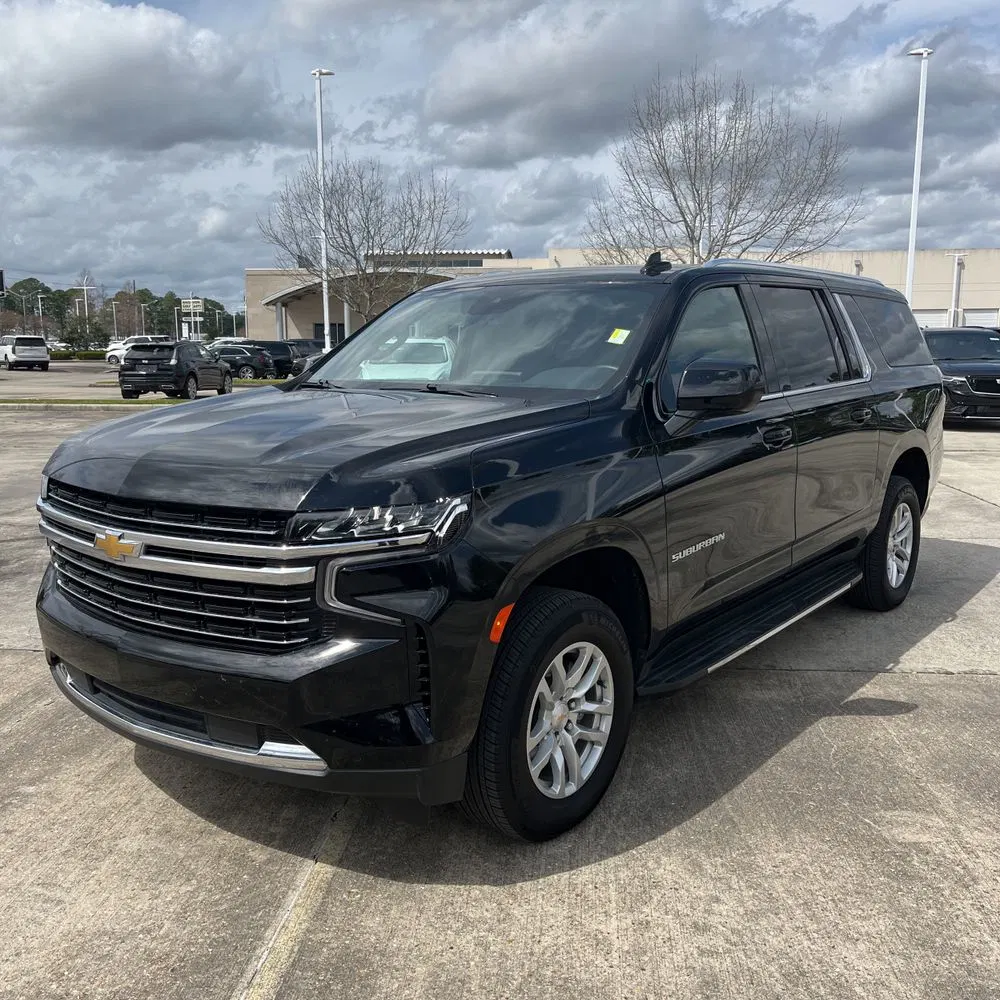 2024 Chevrolet Suburban LT