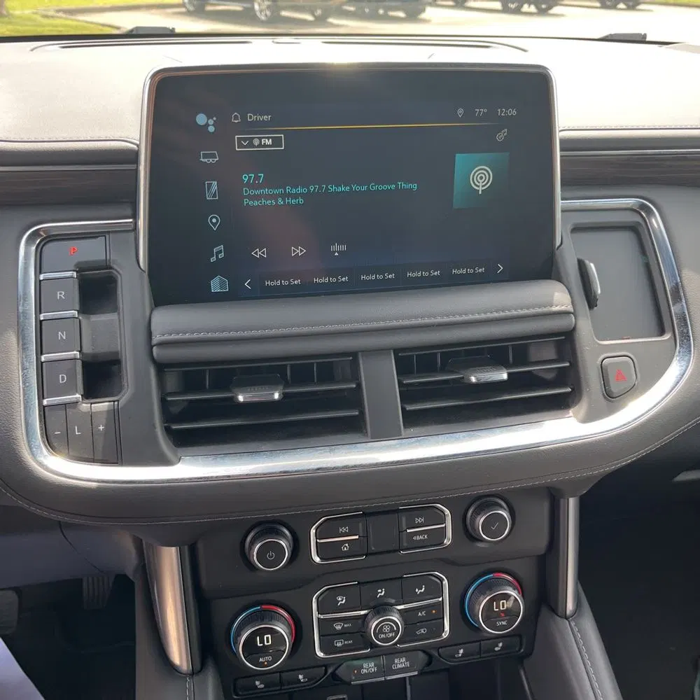 2024 Chevrolet Suburban LT