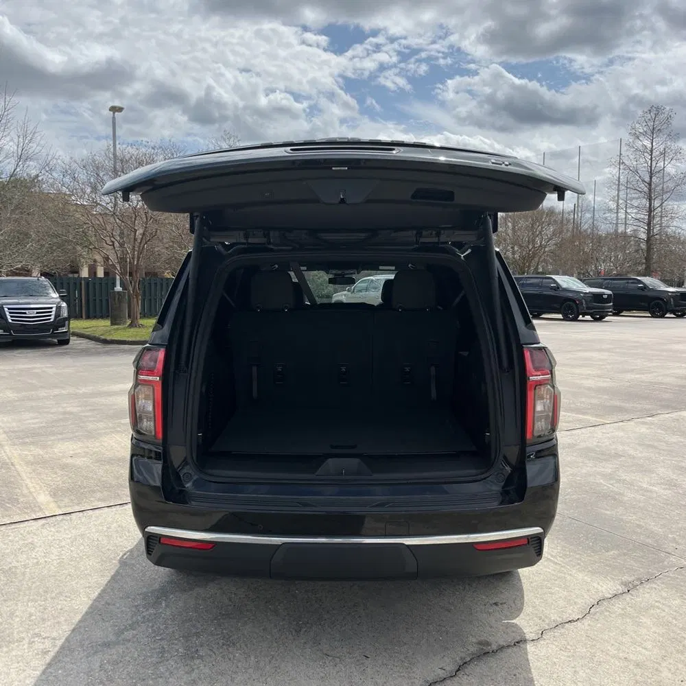 2024 Chevrolet Suburban LT