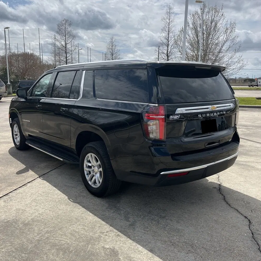 2024 Chevrolet Suburban LT