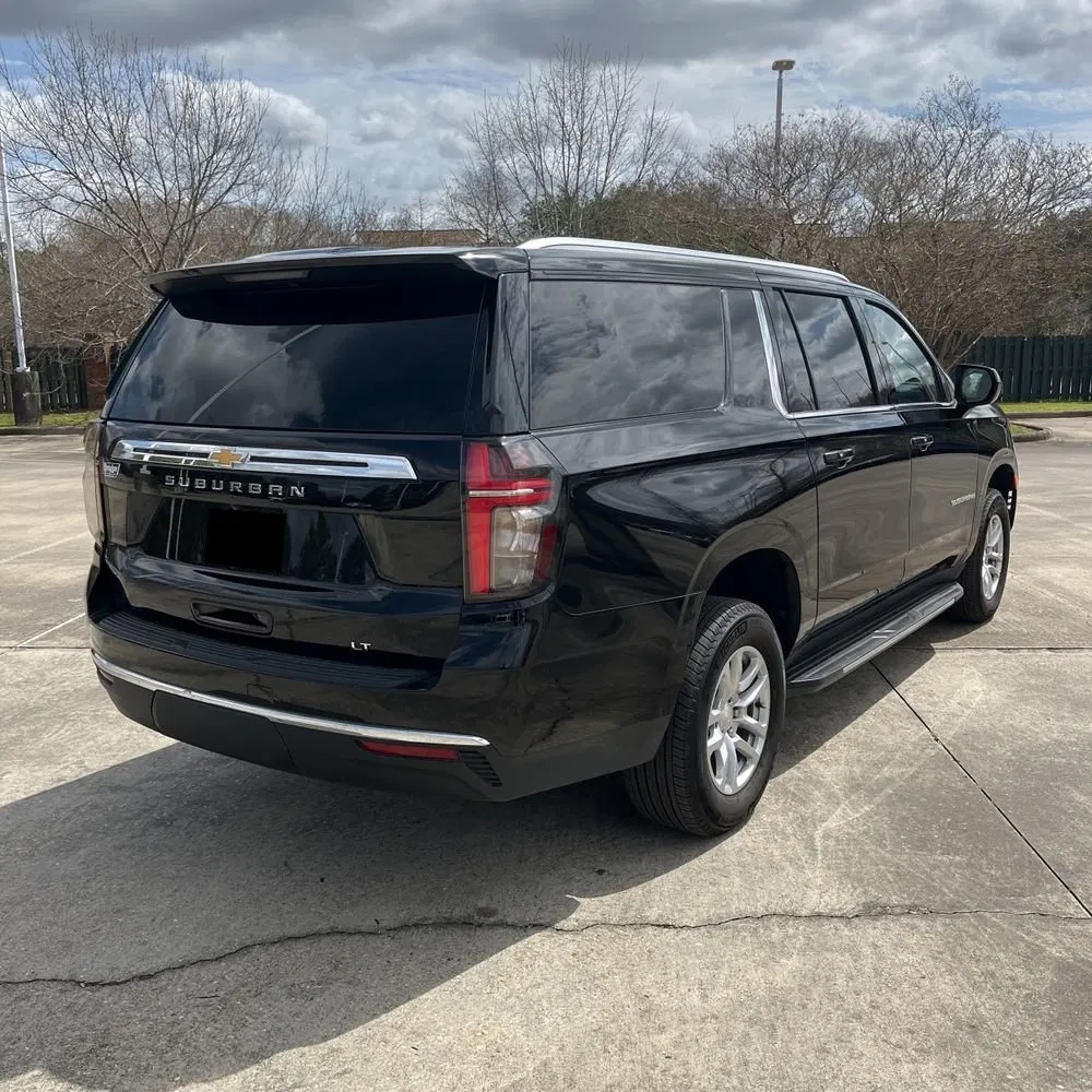 2024 Chevrolet Suburban LT