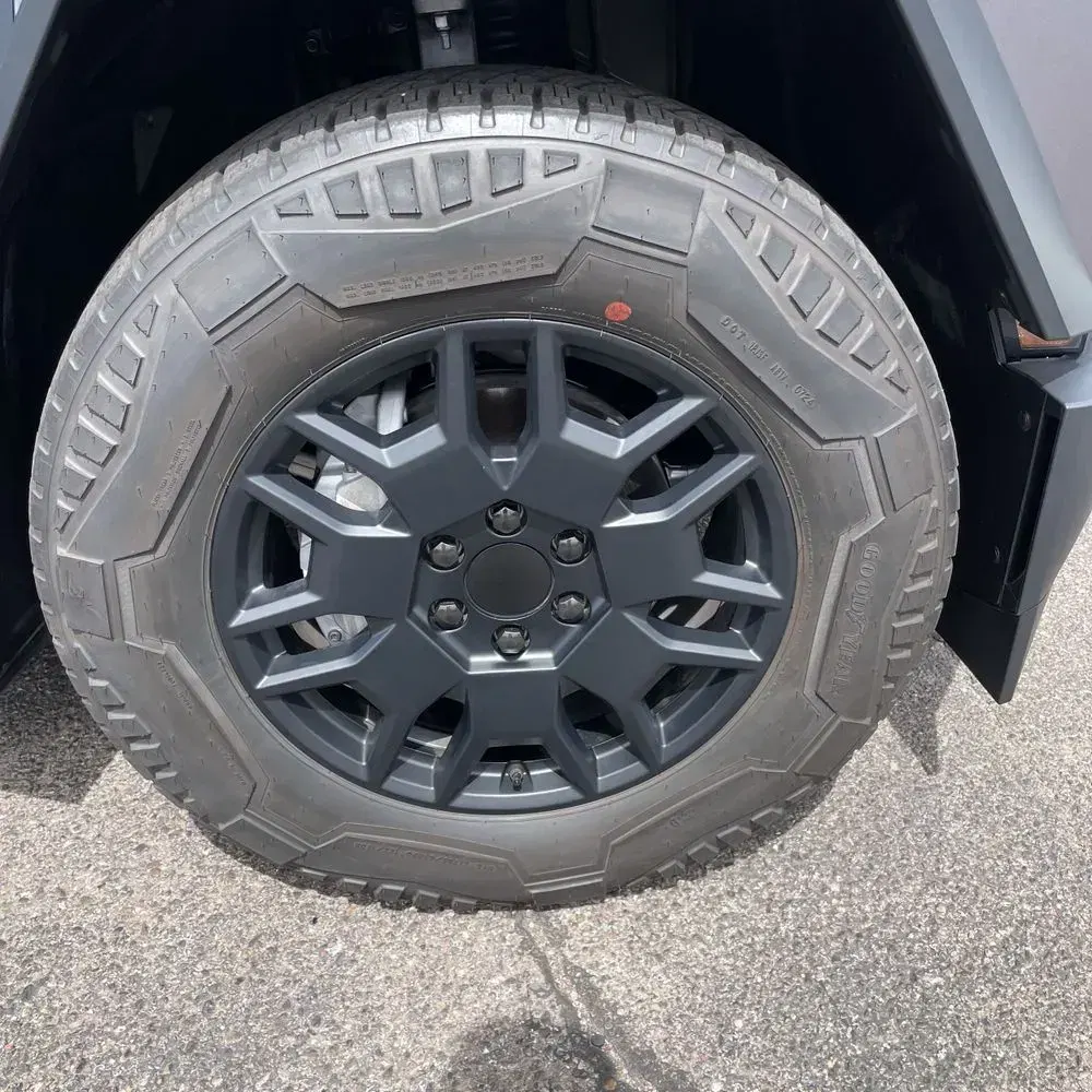 2024 Tesla Cybertruck Base