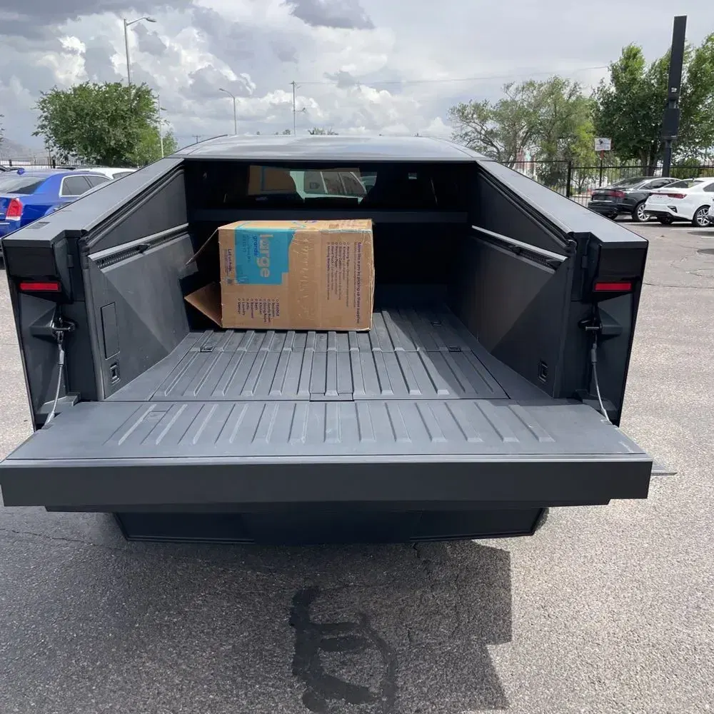 2024 Tesla Cybertruck Base