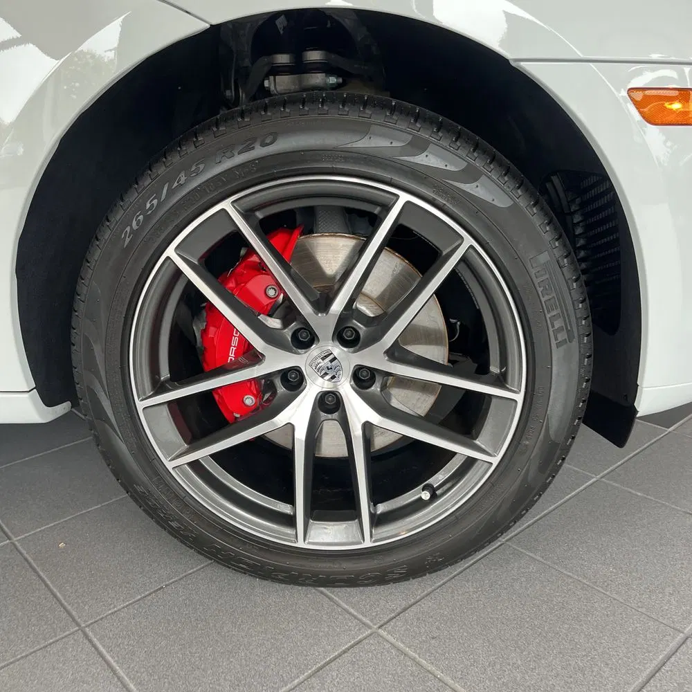2024 Porsche Macan S