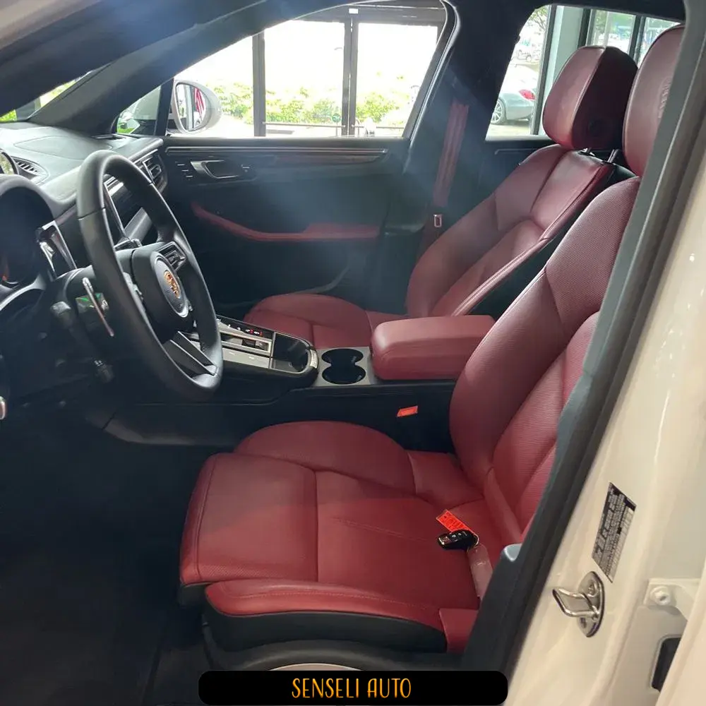 2024 Porsche Macan S