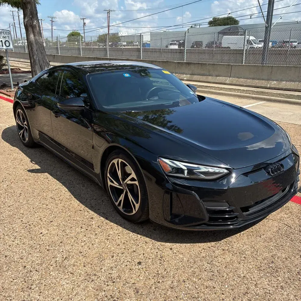 2023 Audi e-tron GT Premium Plus