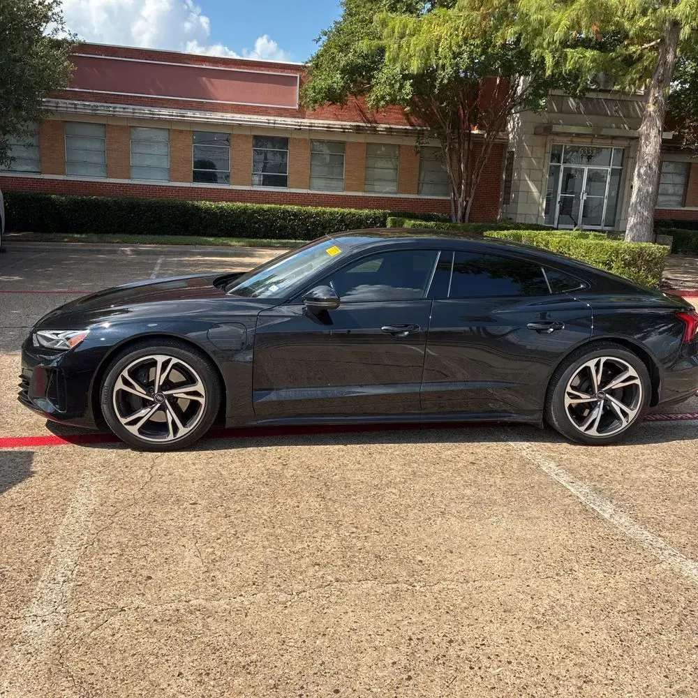 2023 Audi e-tron GT Premium Plus