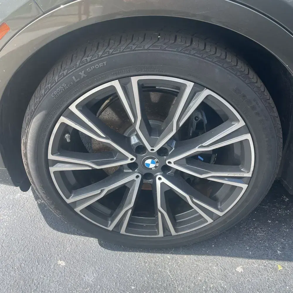 2022 BMW X7 M50i