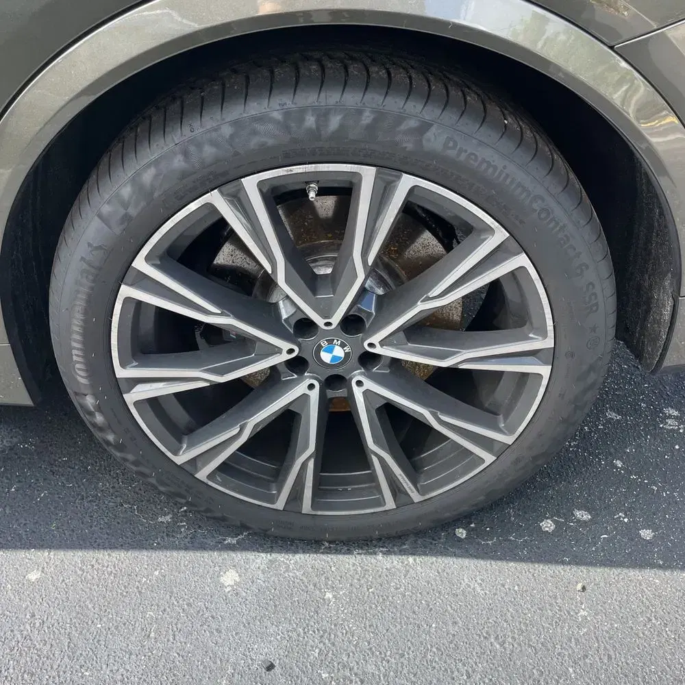 2022 BMW X7 M50i