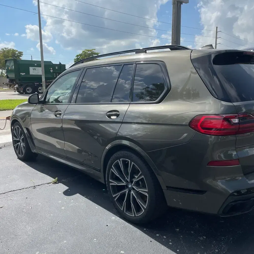2022 BMW X7 M50i