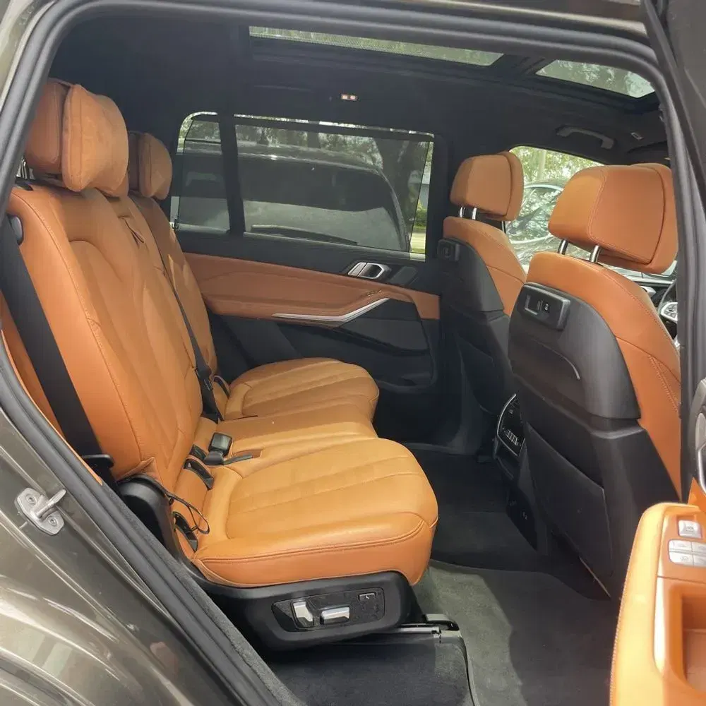 2022 BMW X7 M50i