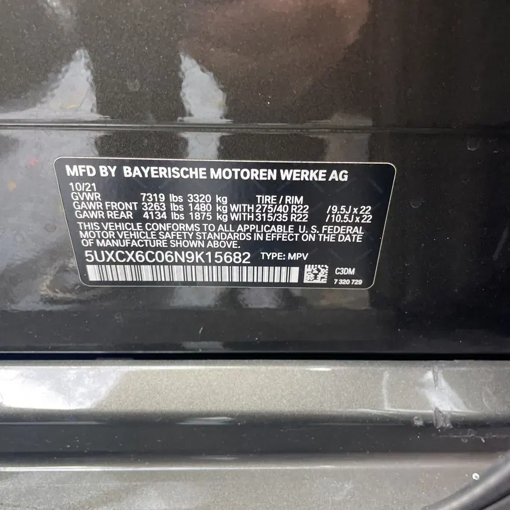 2022 BMW X7 M50i