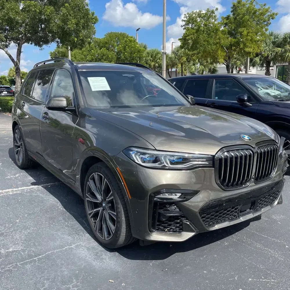 2022 BMW X7 M50i