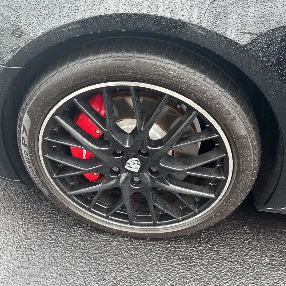 2019 Porsche Panamera GTS