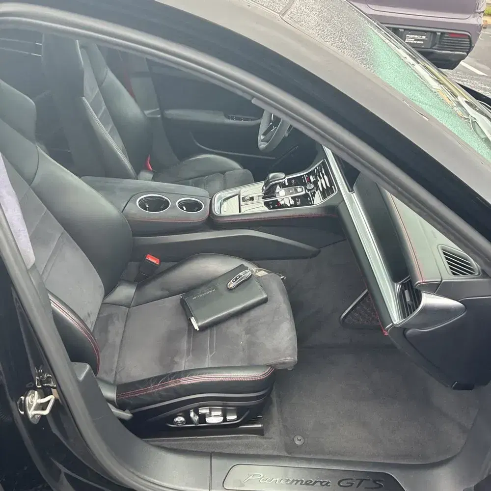 2019 Porsche Panamera GTS