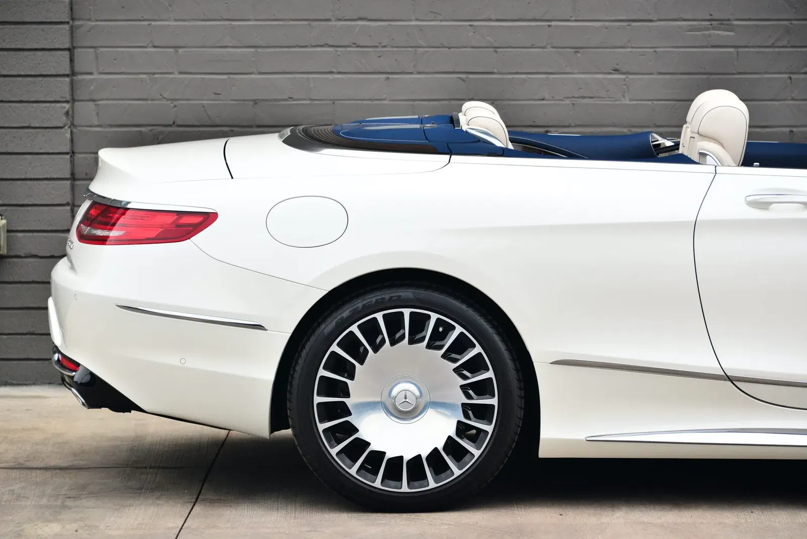 2,700-Mile 2017 Mercedes-Maybach S650 Cabriolet