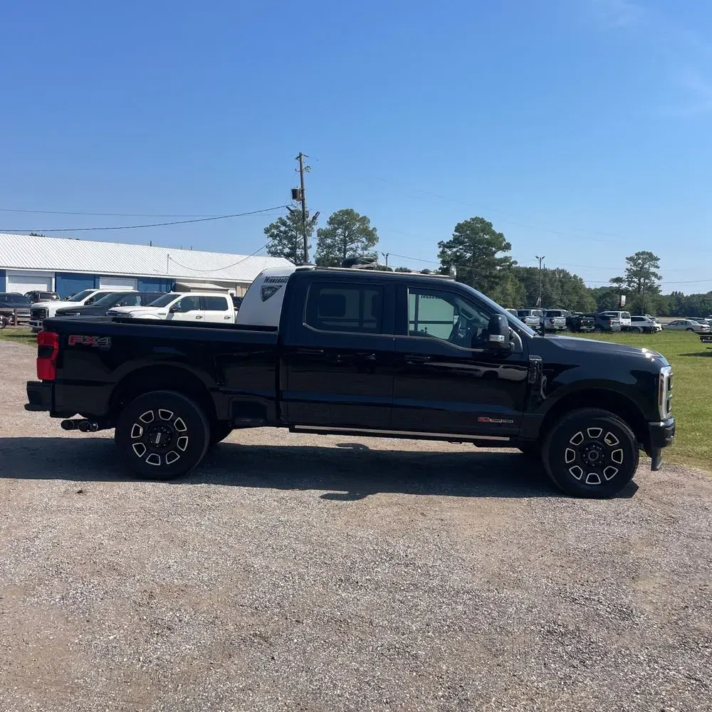 2025 Ford F-250 Super Duty Platinum