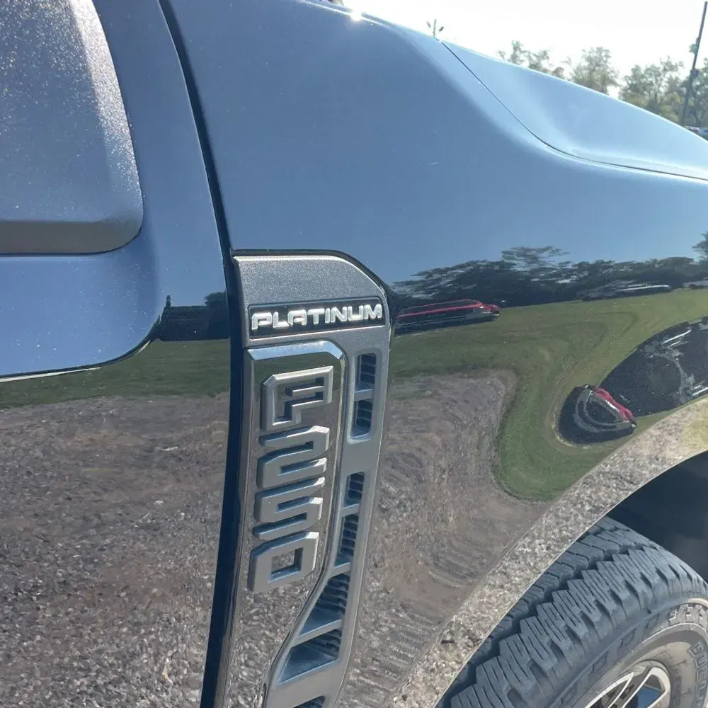 2025 Ford F-250 Super Duty Platinum