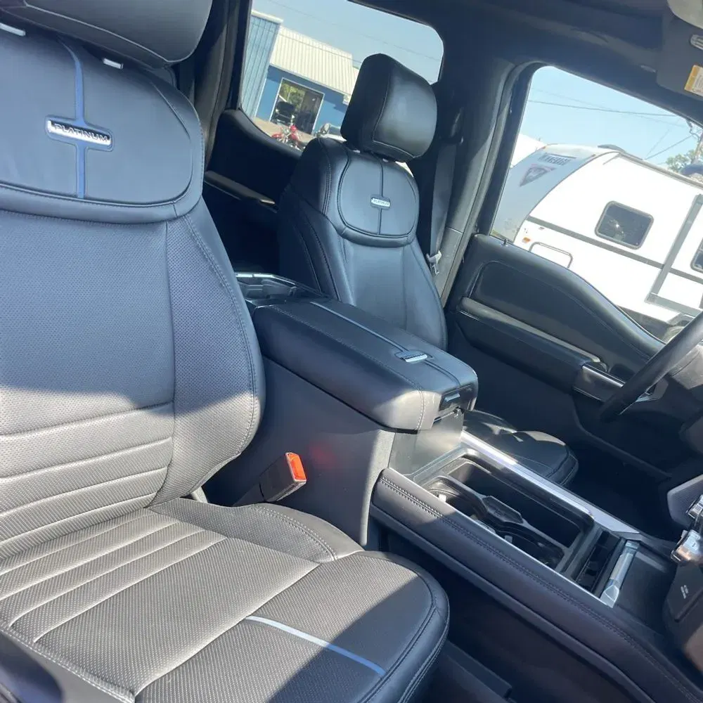 2025 Ford F-250 Super Duty Platinum