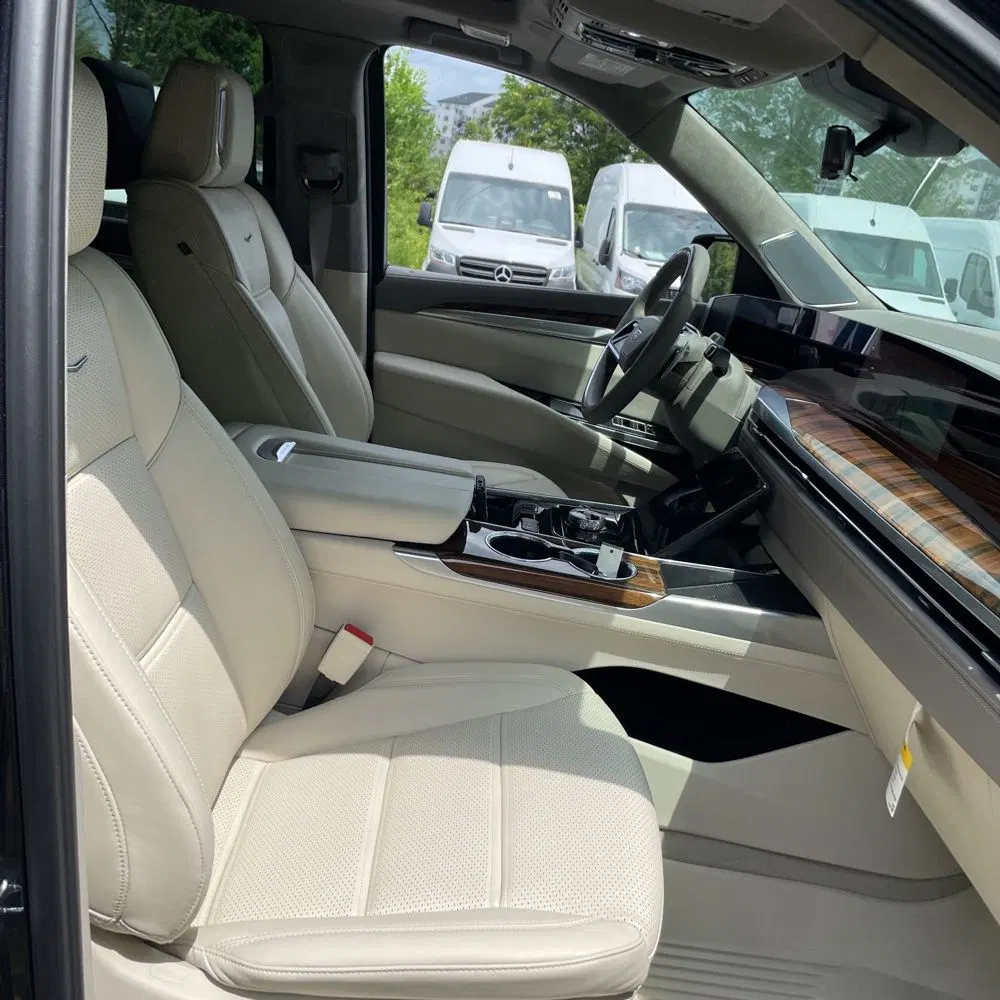 2025 Cadillac Escalade ESV Sport Platinum
