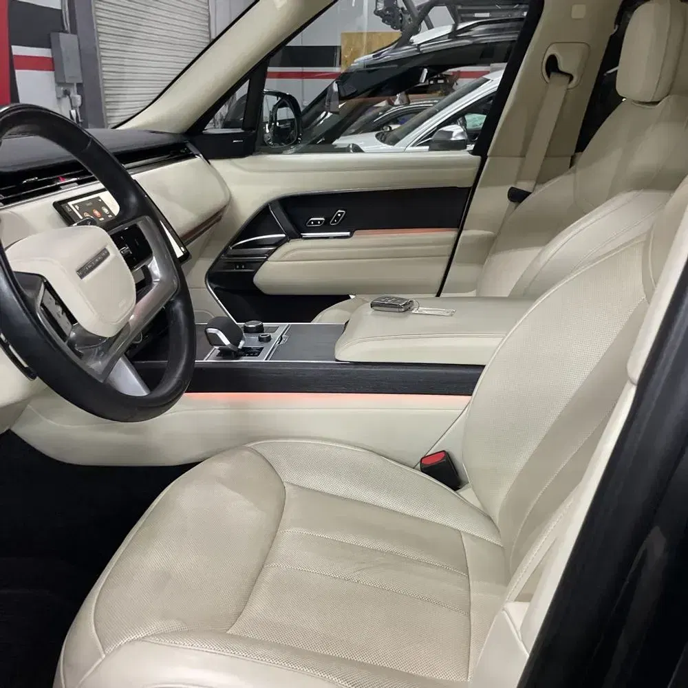 2023 Land Rover Range Rover SE
