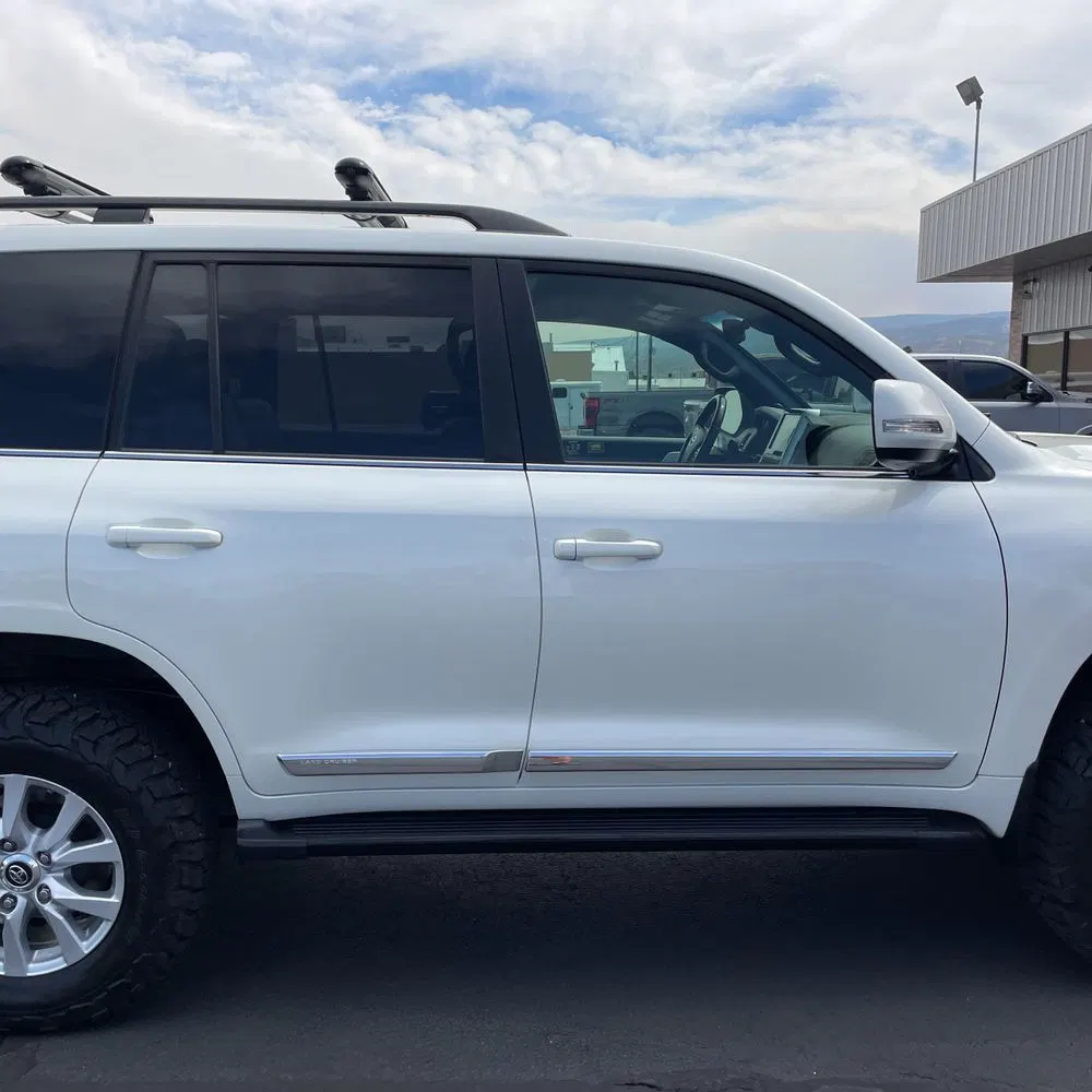 2019 Toyota Land Cruiser Base