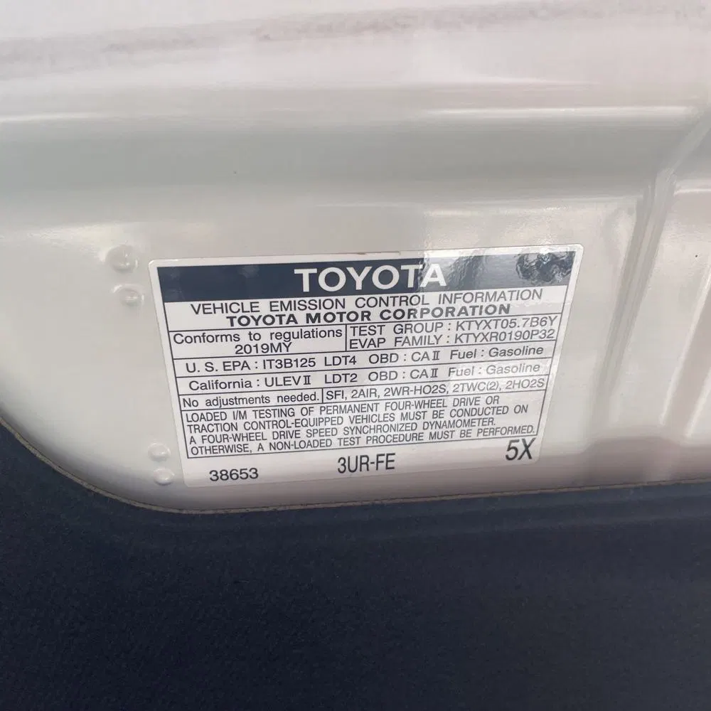 2019 Toyota Land Cruiser Base