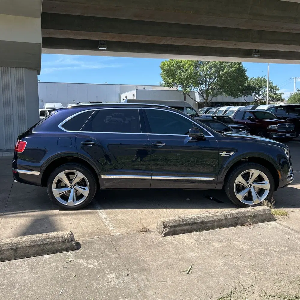 2017 Bentley Bentayga Base