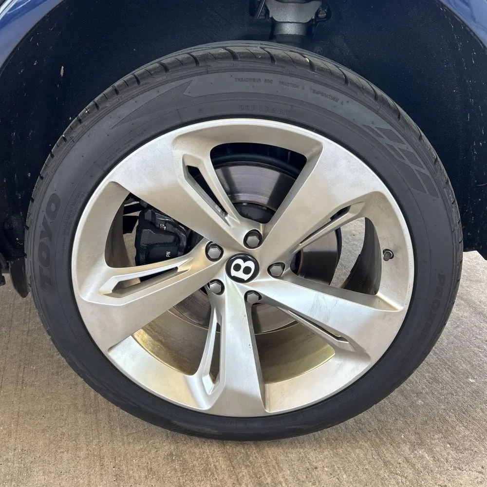 2017 Bentley Bentayga Base