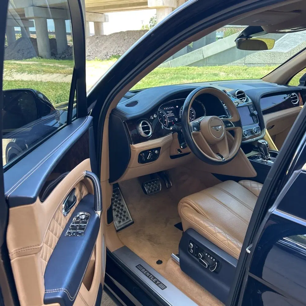 2017 Bentley Bentayga Base