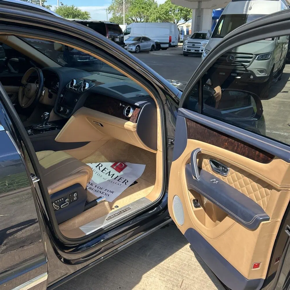 2017 Bentley Bentayga Base