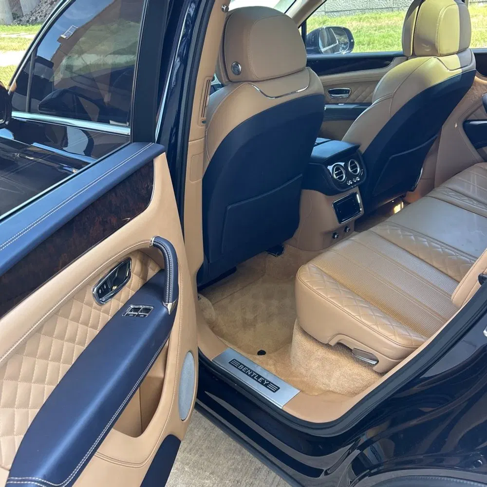 2017 Bentley Bentayga Base
