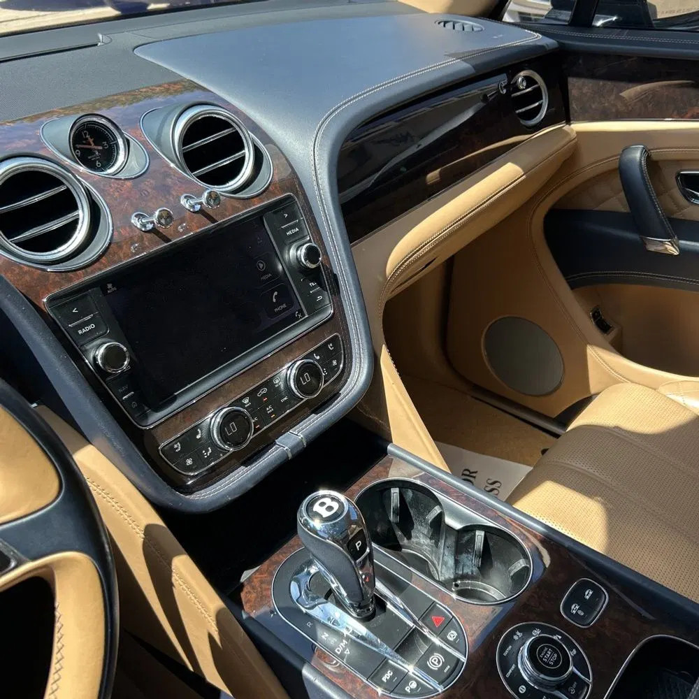 2017 Bentley Bentayga Base
