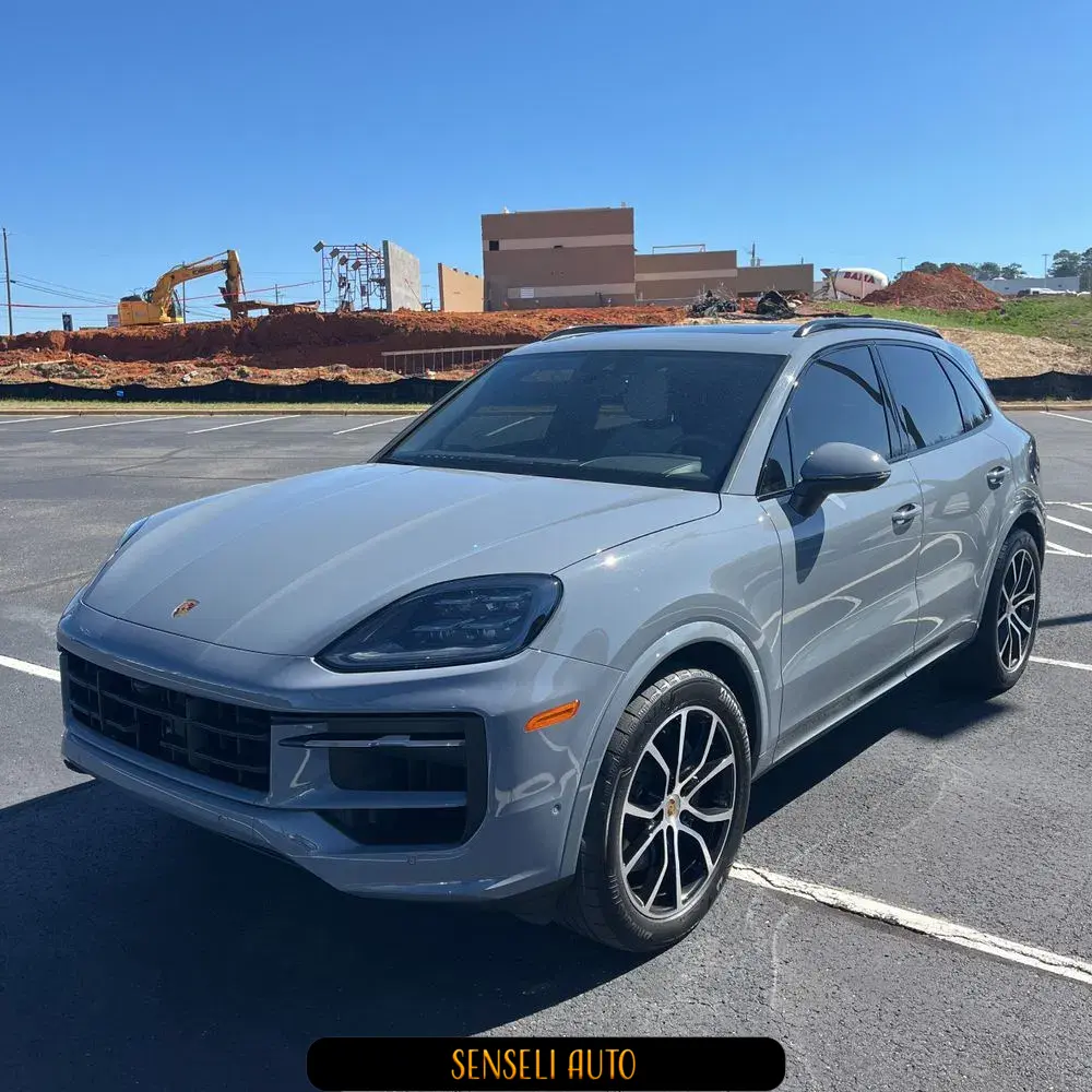 2024 Porsche Cayenne Base