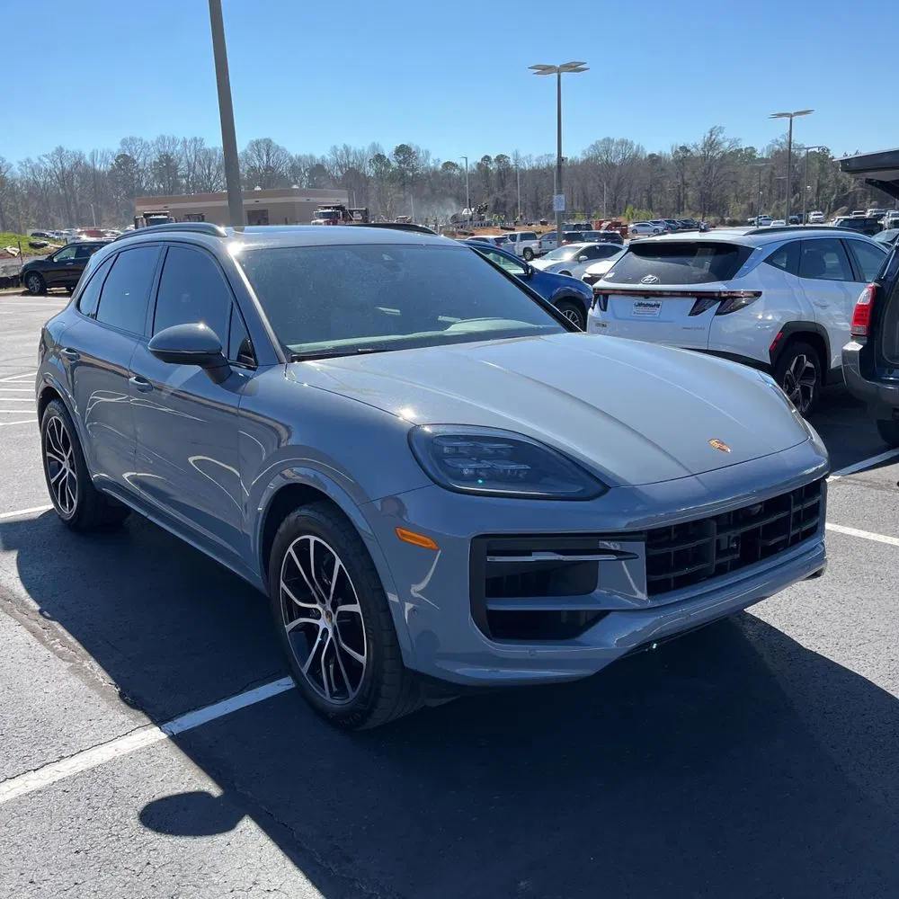 2024 Porsche Cayenne Base