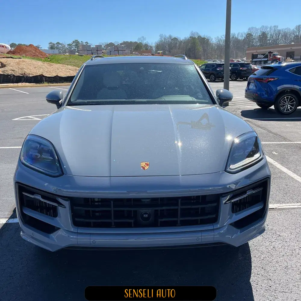 2024 Porsche Cayenne Base