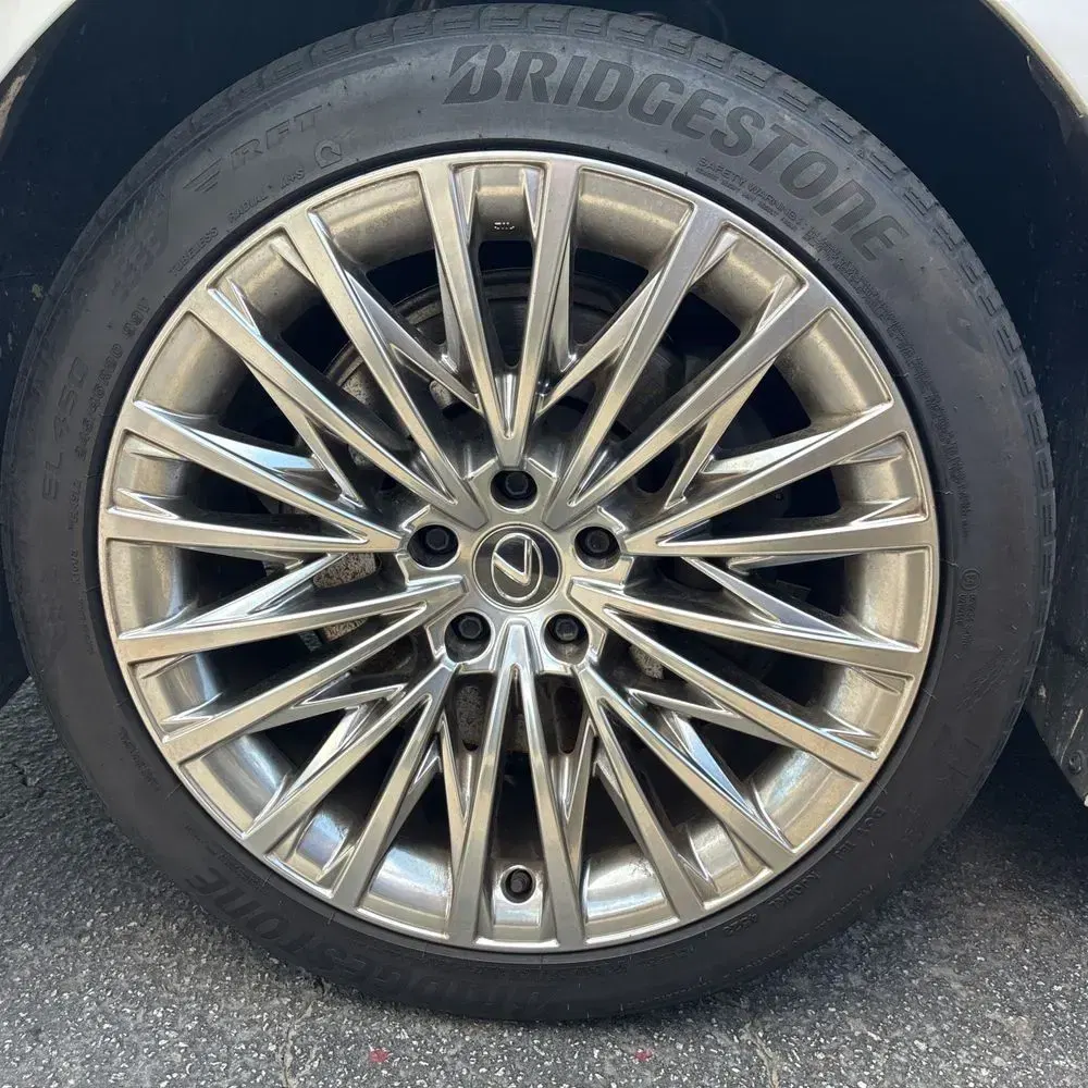 2024 Lexus LS 500 Base