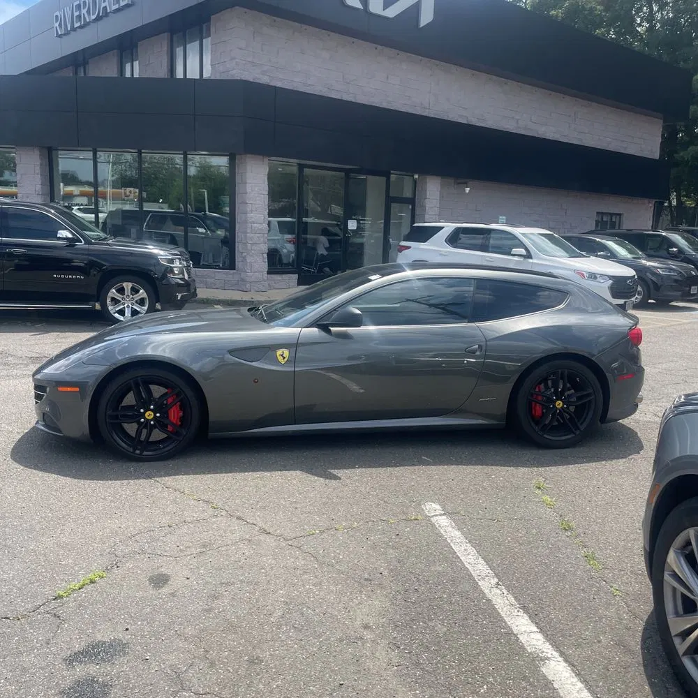 2016 Ferrari FF Base