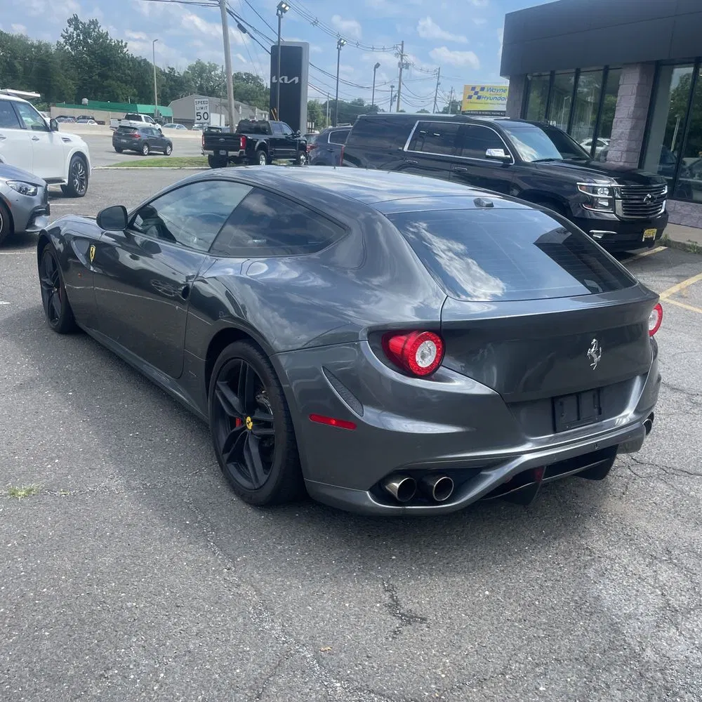 2016 Ferrari FF Base