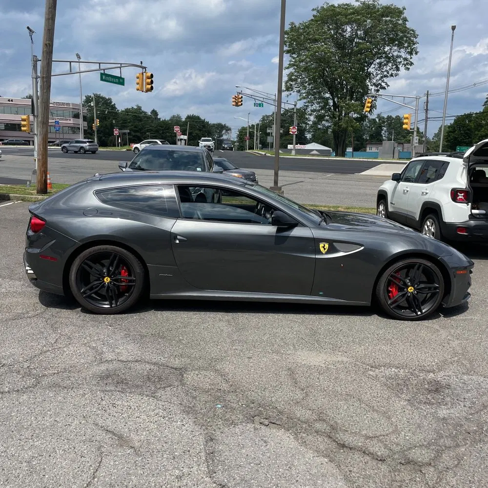 2016 Ferrari FF Base