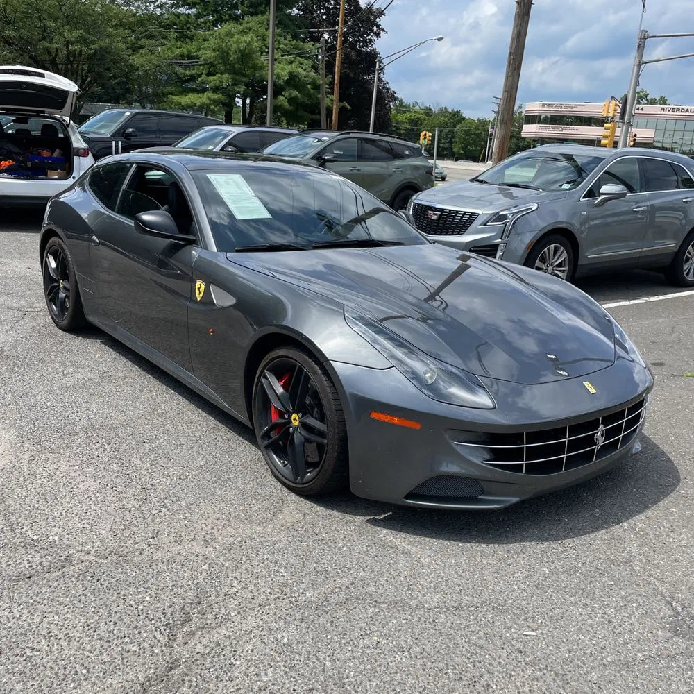 2016 Ferrari FF Base