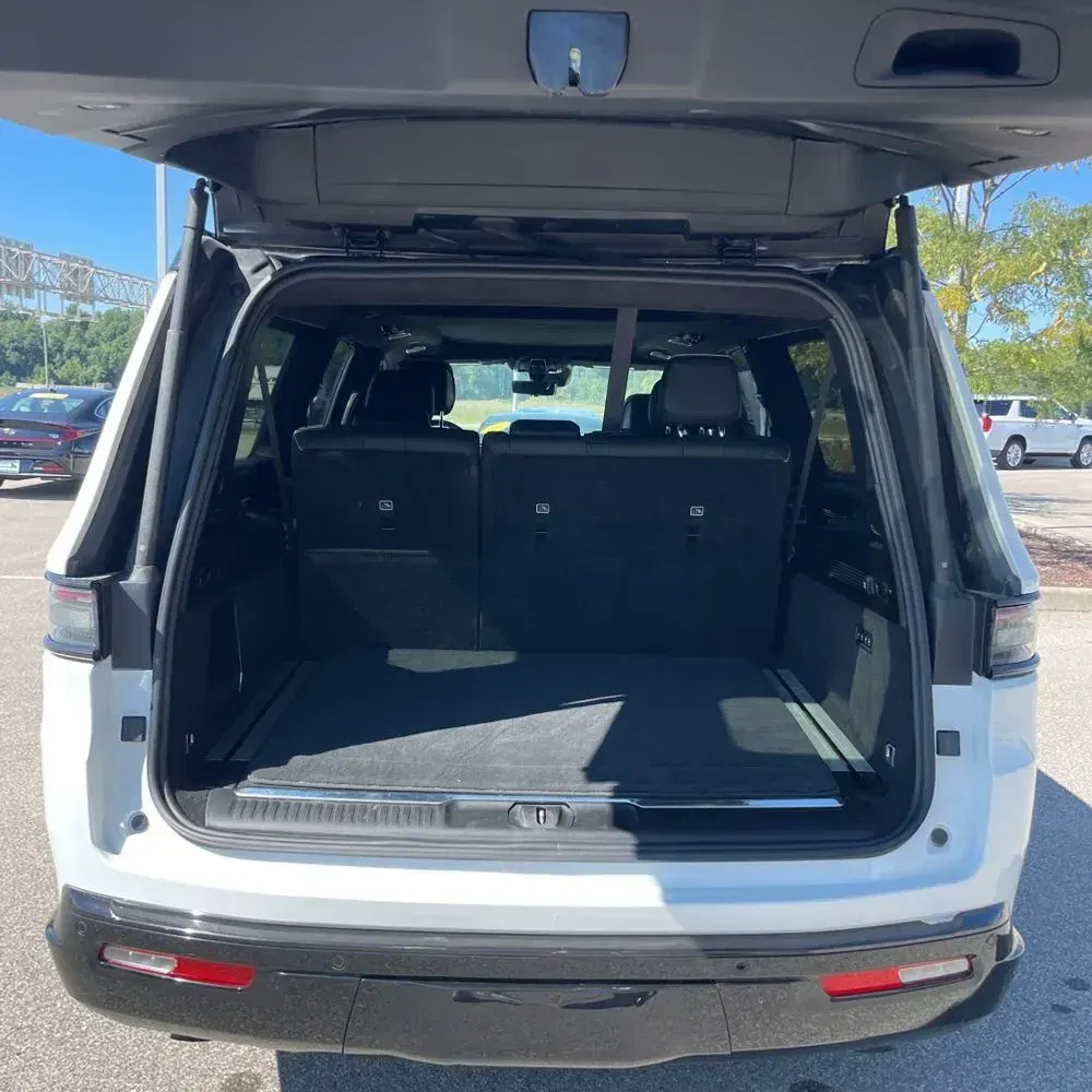 2024 Jeep Grand Wagoneer L Obsidian